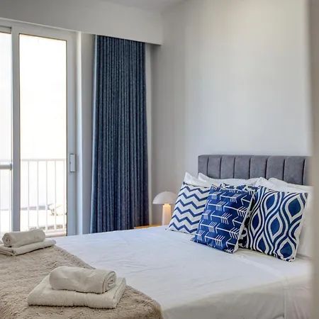 Xaghra With Sea Views & Balcony - Gozo Il-Pergla