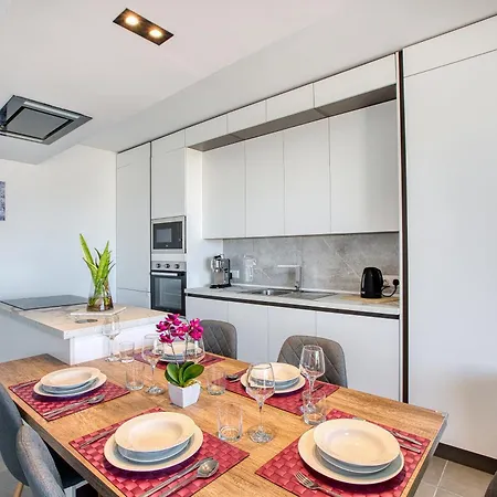Xaghra With Sea Views & Balcony - Gozo Apartman Il-Pergla