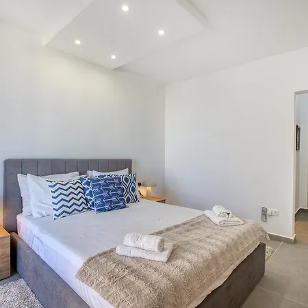 Daire Xaghra With Sea Views & Balcony - Gozo Il-Pergla