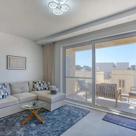 Xaghra With Sea Views & Balcony - Gozo Il-Pergla