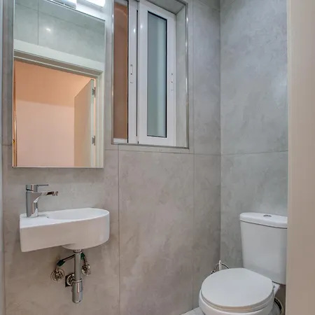 Xaghra With Sea Views & Balcony - Gozo Daire *